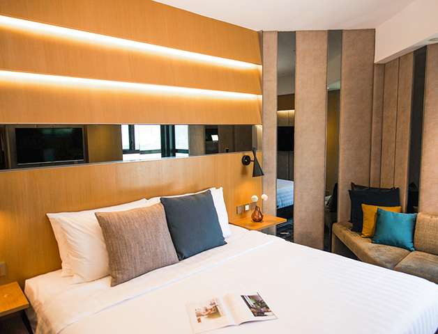 optimum-floor-executive